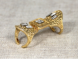  Длинное кольцо золотого цвета 